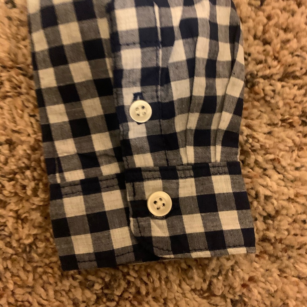 Baby Boy Carter’s button down - Picture 10 of 11